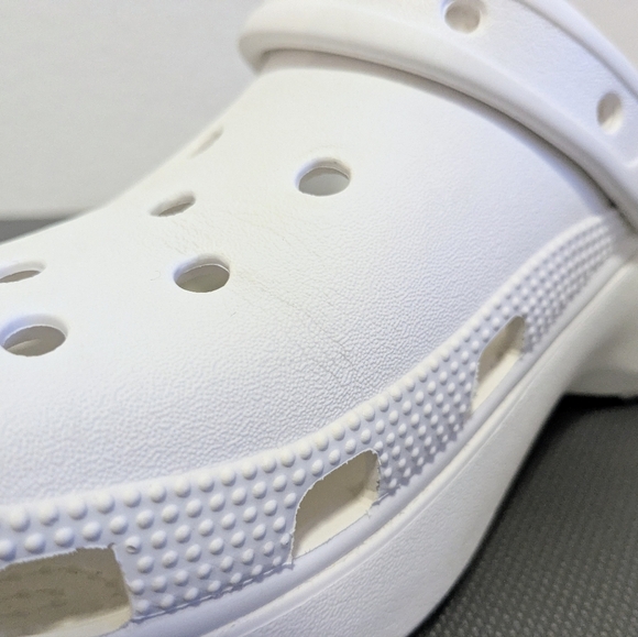 Women's Crocs Pure White Classic Platform Clogs - Picture 7 of 7